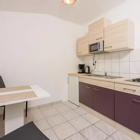 Nina Apartment