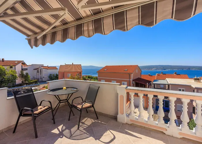 Nina * ツリクヴェニツァ